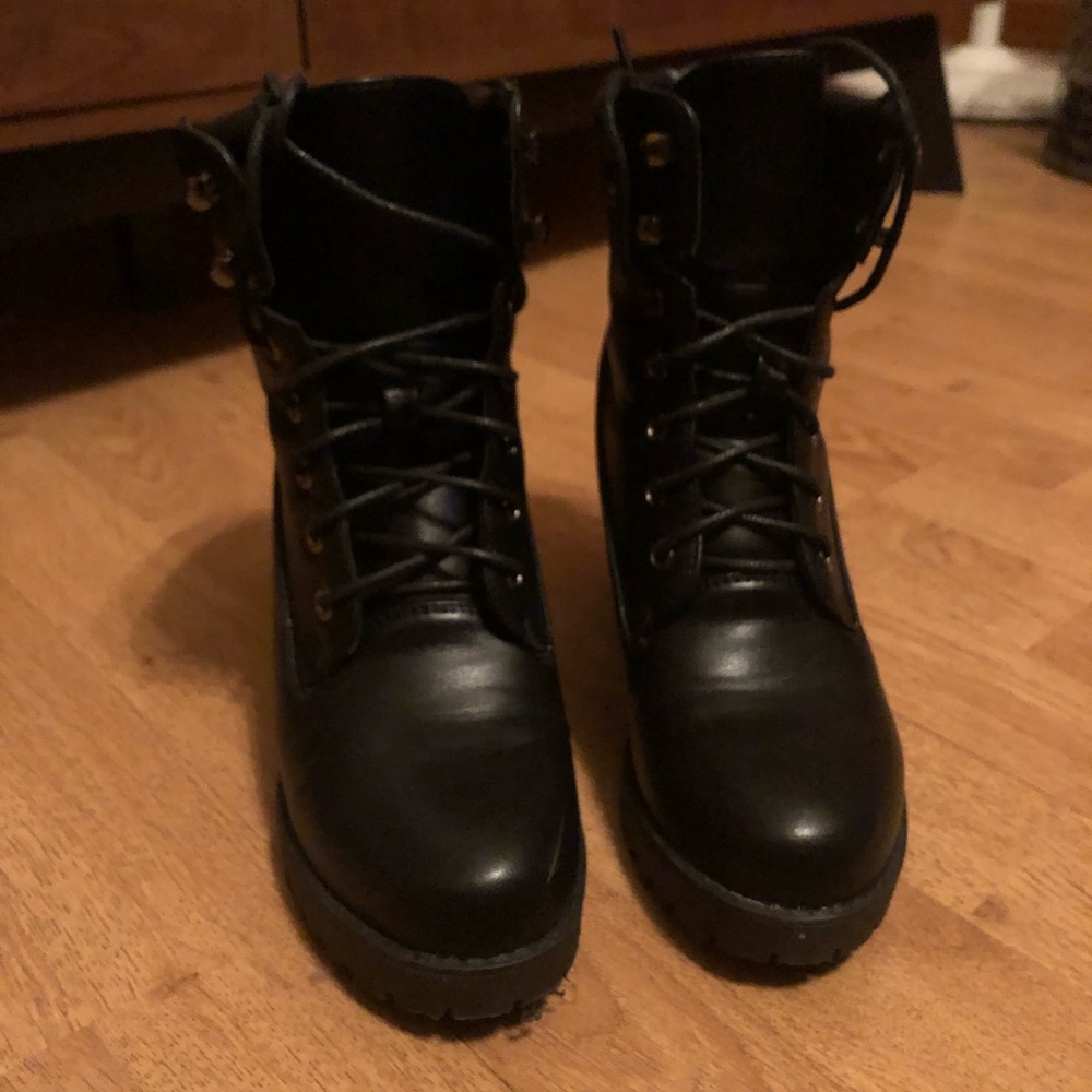 Lace Up Bootie - Picture 3 of 4